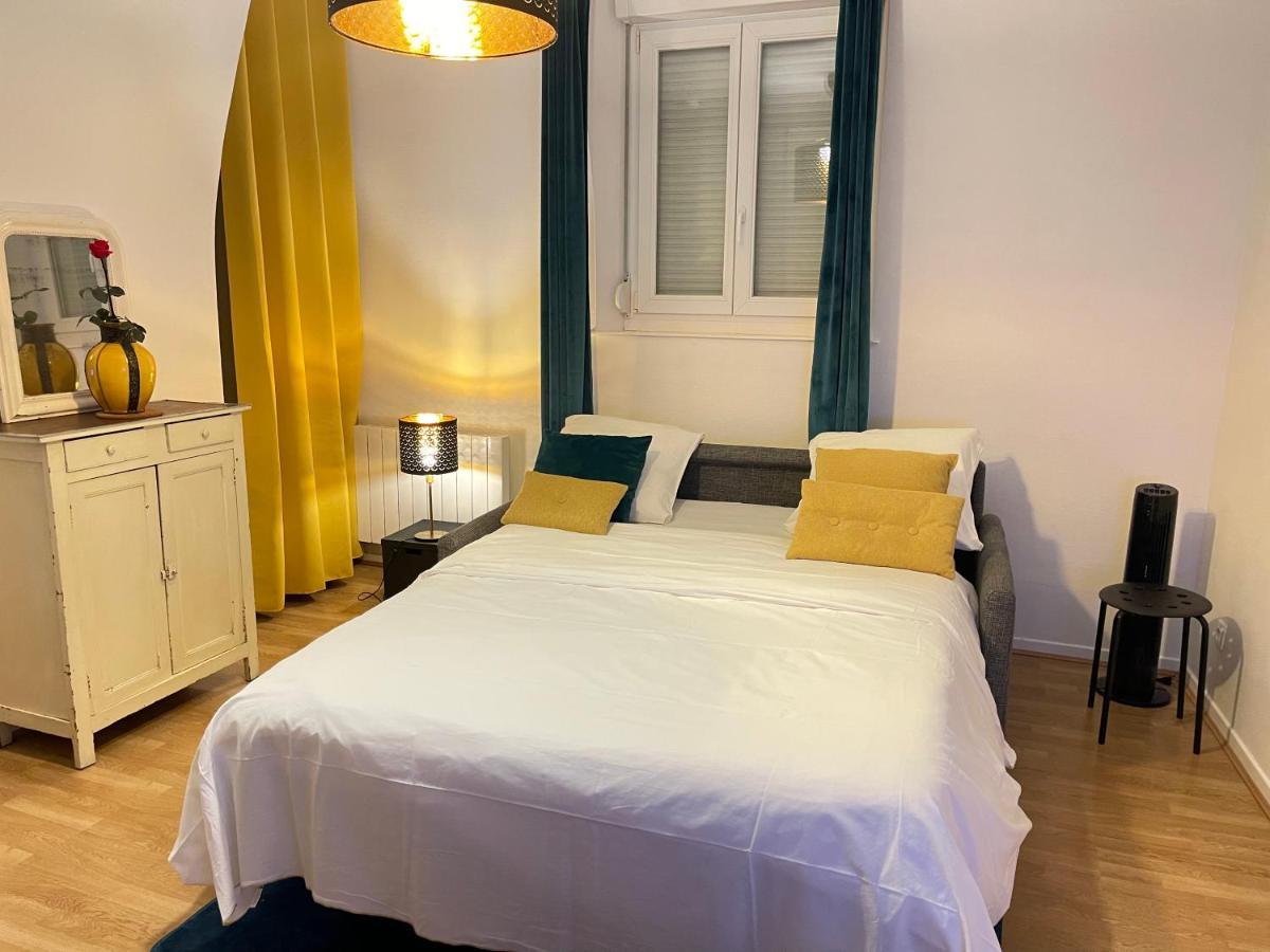 Hincmar De Yourhosthelper Apartment *