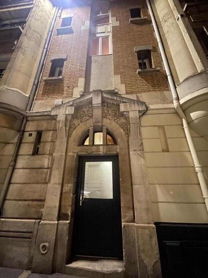 Apartment Hincmar De Yourhosthelper Reims