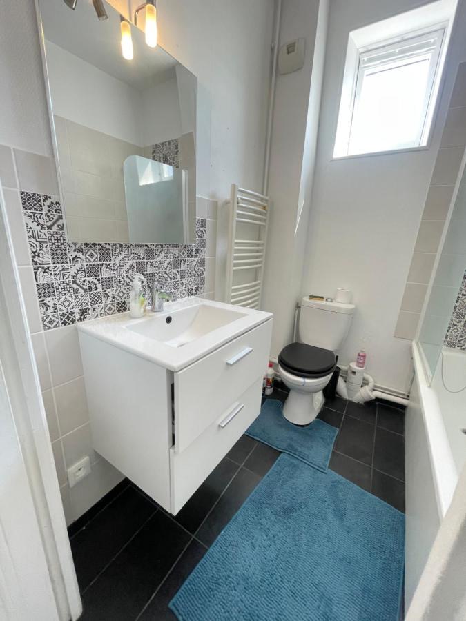 Hincmar De Yourhosthelper Apartment *